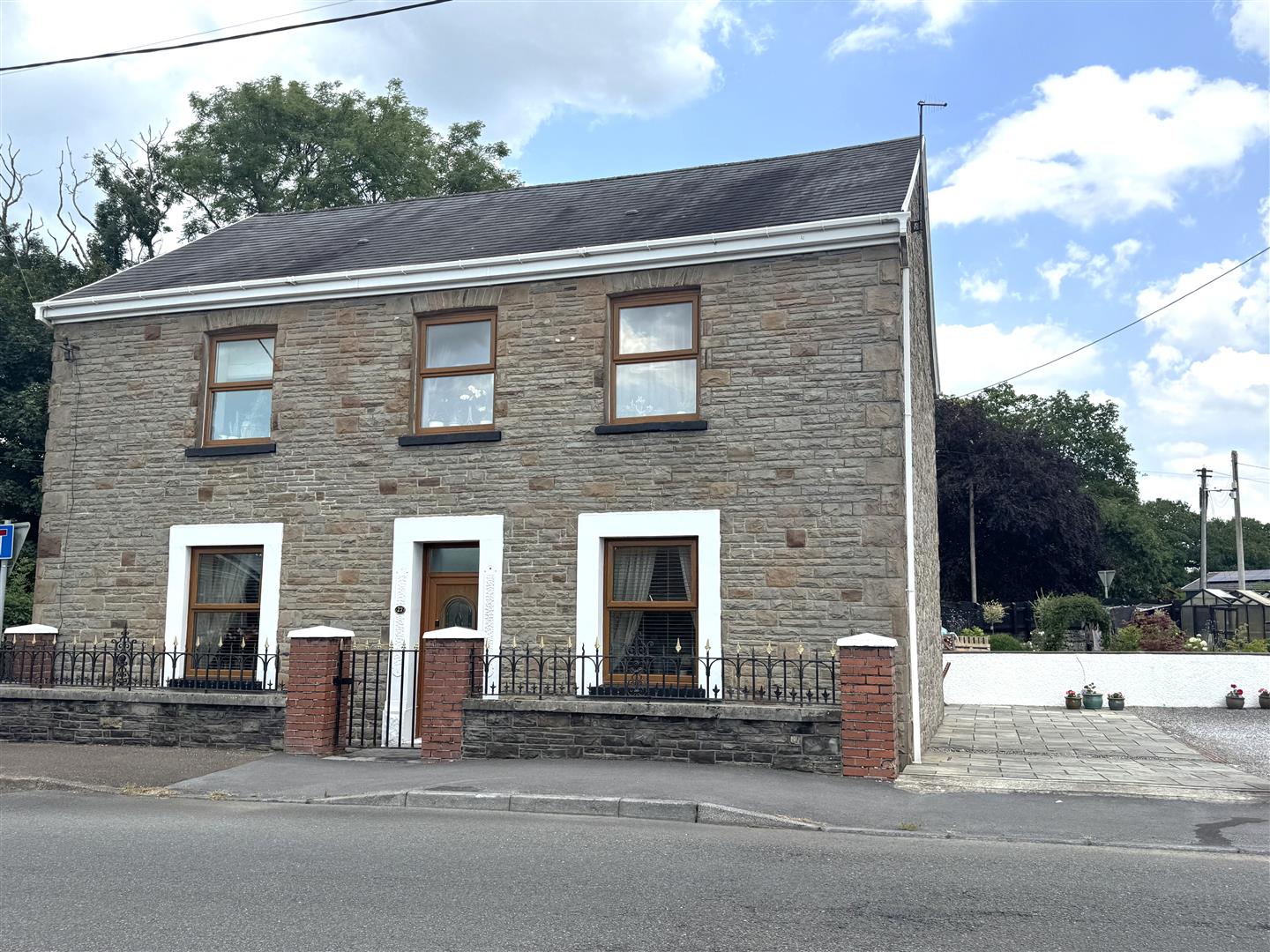 New Road, Ystradowen, Swansea, SA9 2YY